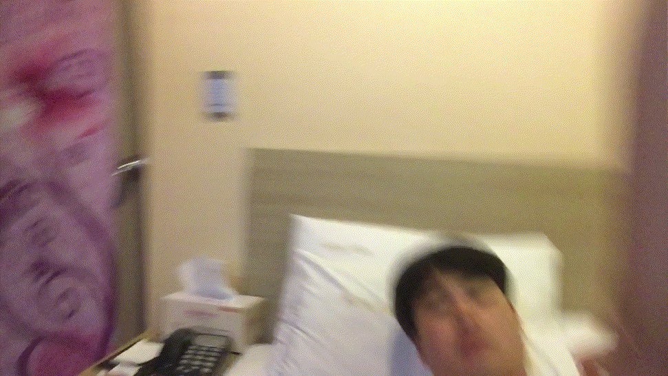가슴털남_몰래찍다 본인등판
