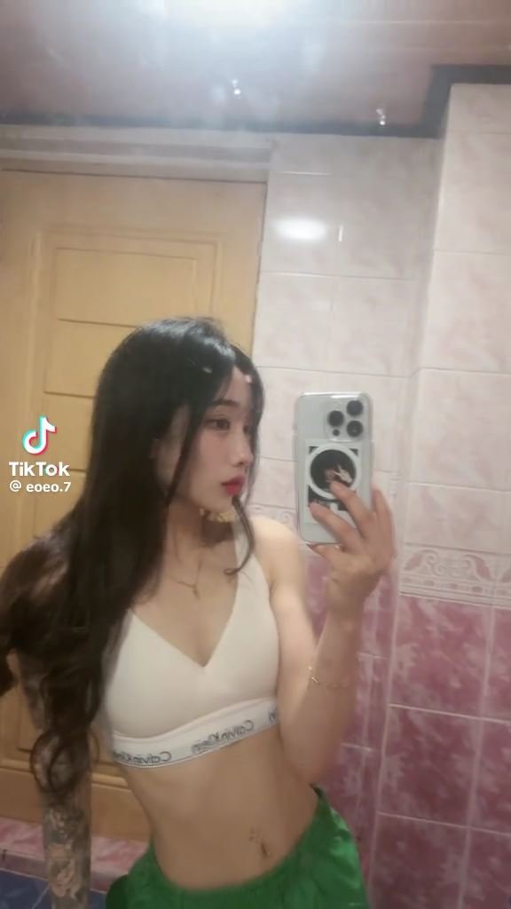 틱톡커 이맹동_남친 가슴까기본인벗기