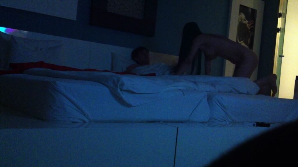 안경남 조건녀 [직촬] 몸매지리는 키 큰 174 조건녀_보지털 많음