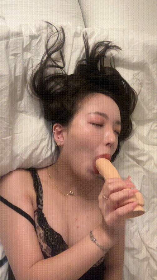 신작✨슴드름녀 ahdd21c 딜도자위 라방 [얼공올노출]