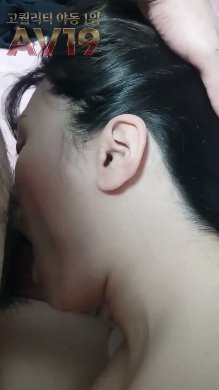 딸딸이로 마무리해주는 여친_2번 연속 발사