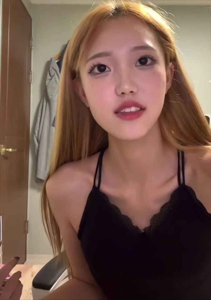 이름모르는 슬랜더 인스타녀1 업스케일링