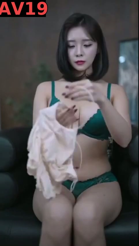 관능의 꽃빵이 패트리온 은꼴룩북