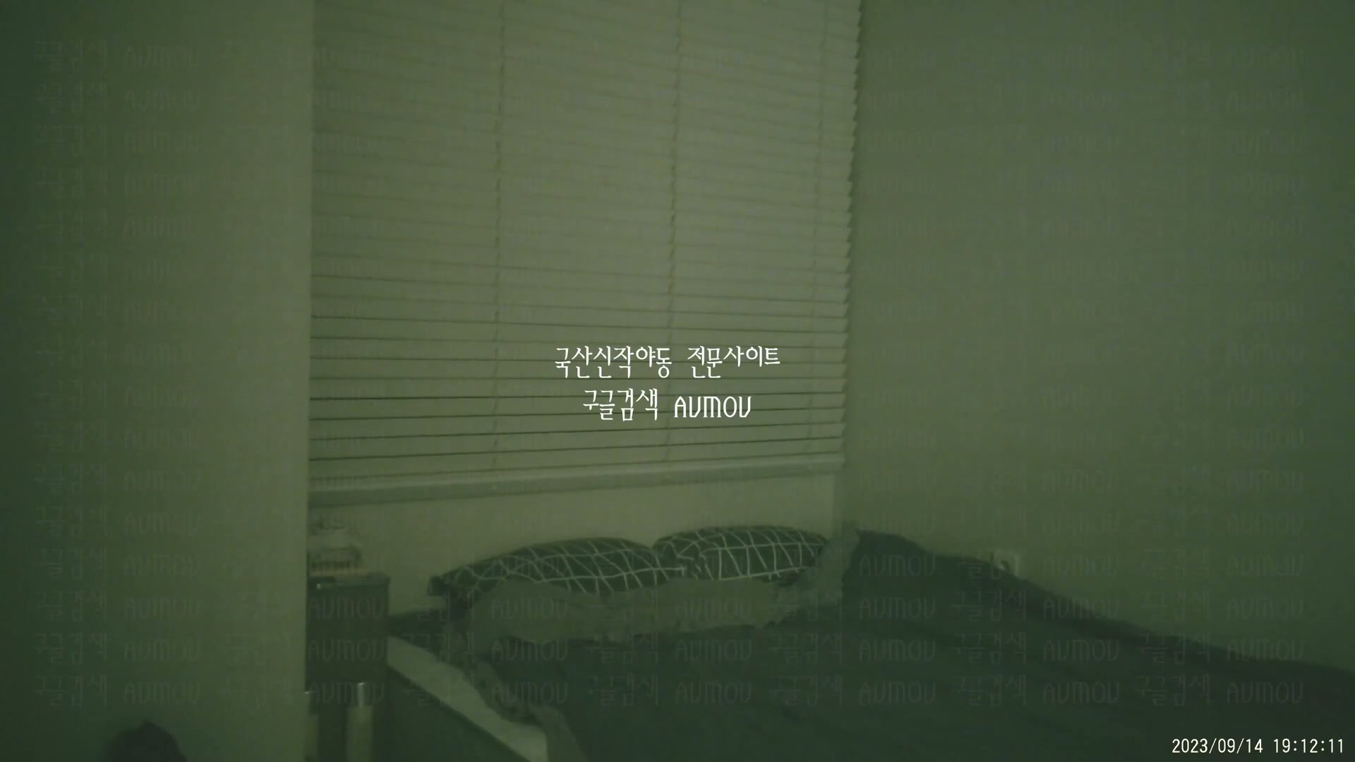 키스방 시리즈 건물주 아재 – 신음소리 좋은 긴머리 참젖녀