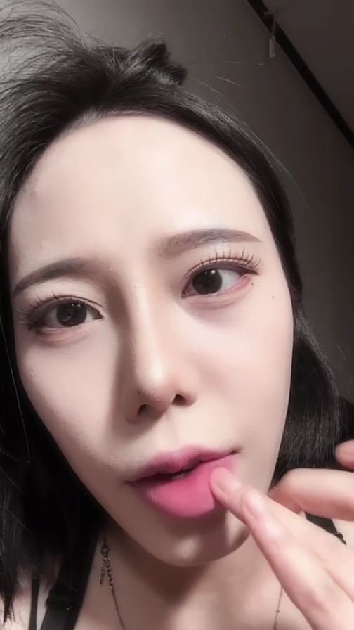 단발 라방녀