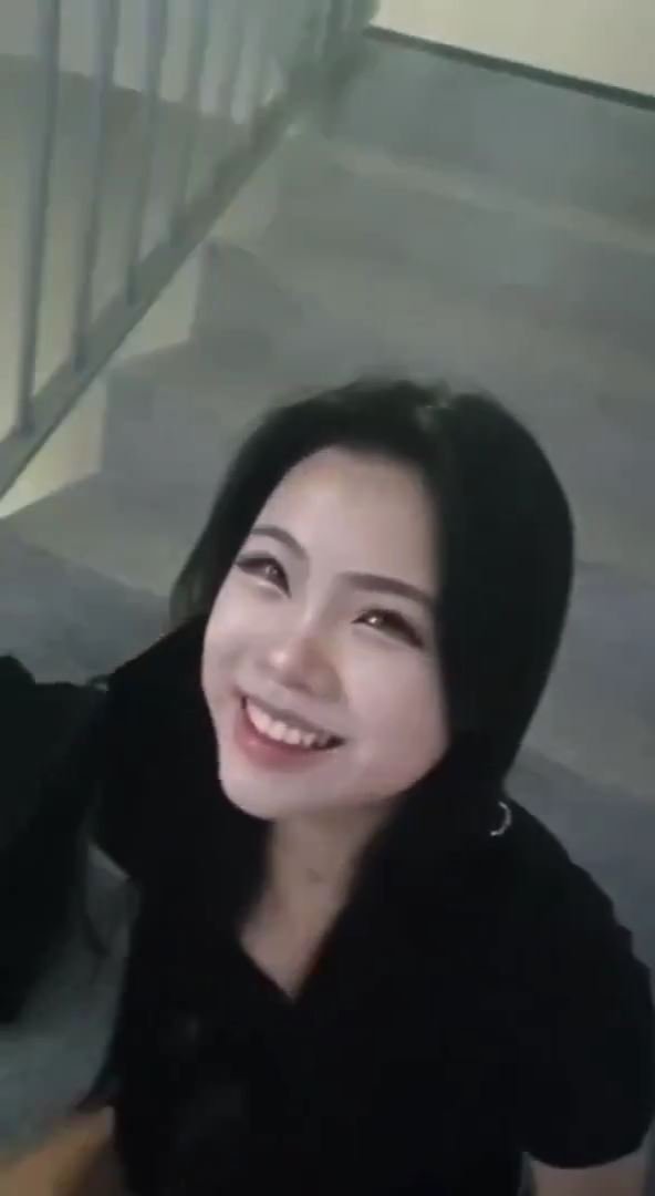 계단 누구 지나감