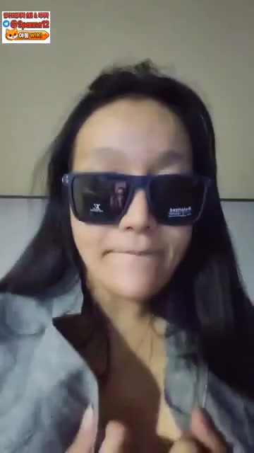 고의인지 실수인지 모를 여캠들의 실수 모음집 2