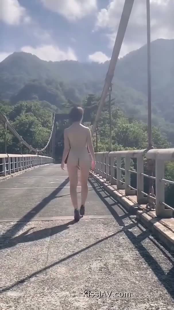 어렵게 찍은 와이프 야노 ㅋㅋ