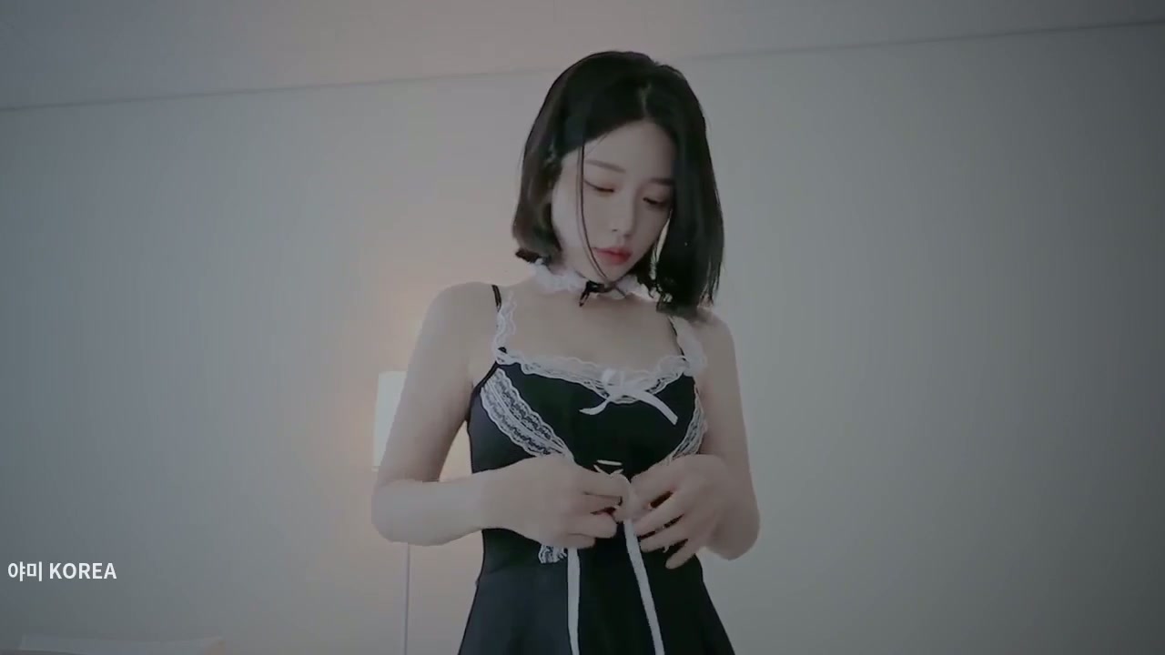 ASMR 패트리온 New Face! 친구 오늘 처음 고용된 초보 메이드에게 한수 가르쳐주세요 ! Maid R…