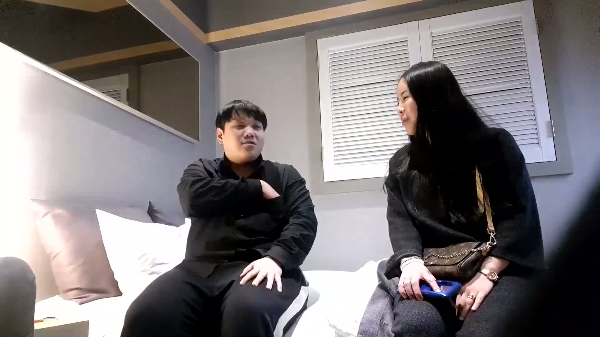 ｢뚱남｣ ★ 동남아 모텔출장녀 타투미시
