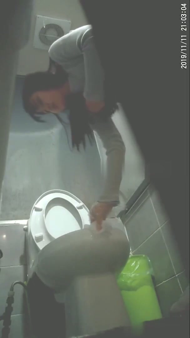 (한국야동) 시크릿 주점에서 볼일보는 이쁜이들