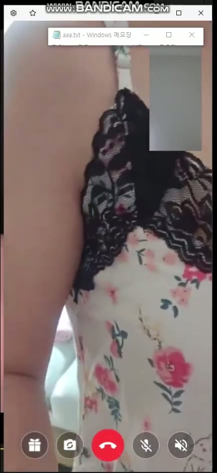 (한국야동) 직접 영통으로 랜선 섹스한 여자들 10